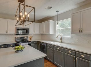 100 Hickory Run, Dickson, TN 37055