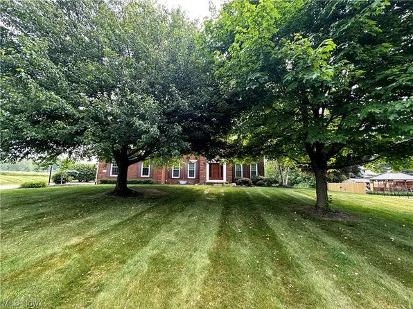 9020 Humberside Ave NW, North Canton, OH 44720