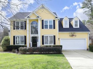 5321 Easthorpe Dr, Raleigh, NC 27613