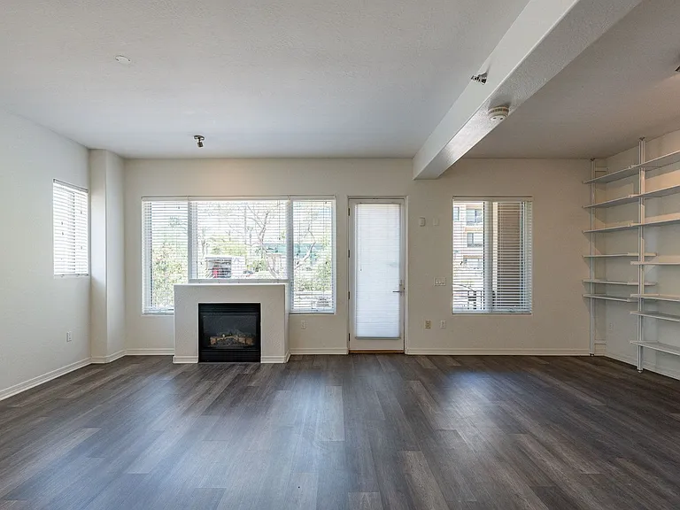 16 W Encanto Blvd #130 — Photo 6
