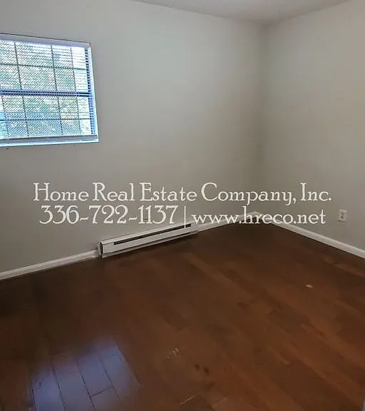 1400 W Academy St #9 — Photo 4