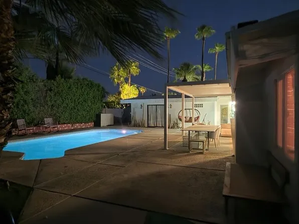 796 E Racquet Club Rd, Palm Springs, CA 92262