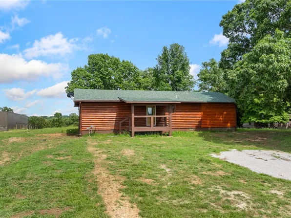 2530 Cottonwood Rd, Harrison, AR 72601
