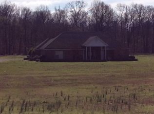 2641 Perry Rd, Grenada, MS 38901