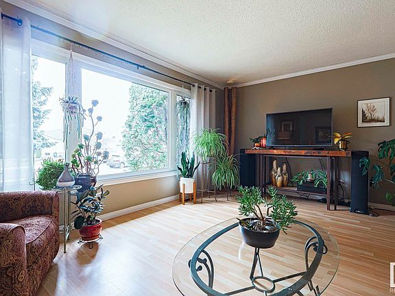 4th image of 11048 166th Ave NW