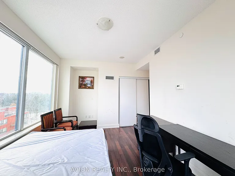 68 Canterbury Pl #702 — Photo 3