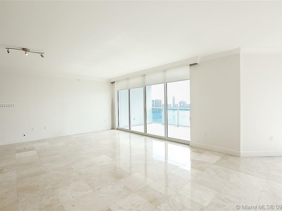 1st image of 3201 NE 183rd St APT 1902