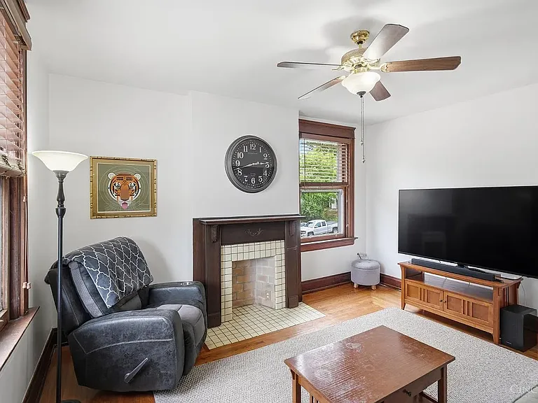 3647 Paxton Ave — Photo 11