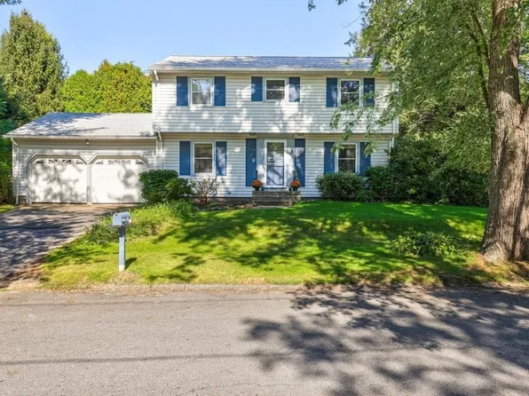 8 Winthrop St, West Boylston, MA 01583