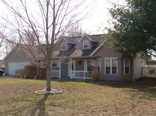 3013 Hickory Ridge Dr, Herrin, IL 62948