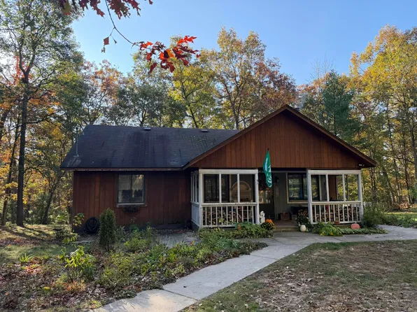 7275 Six Mile Bridge Rd, Manistee, MI 49660