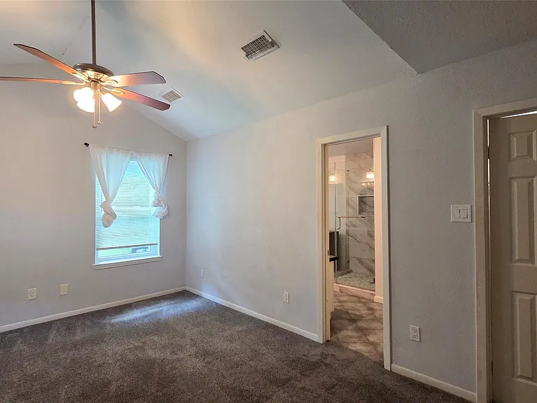 5434 Goldspier St — Photo 15