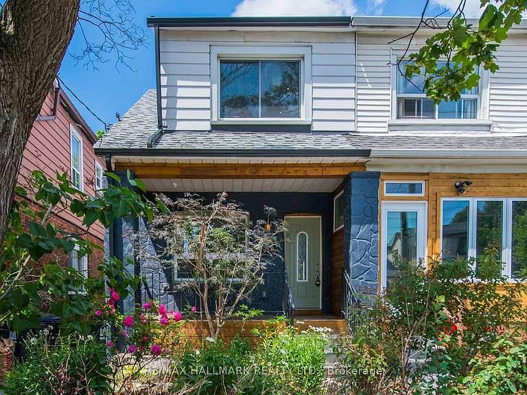 2066 Gerrard St E #UPPER — Photo 12