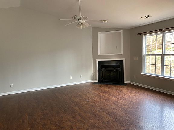 5th image of 5906 Pine Branch Dr