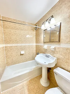 Rented by Compass | media 10