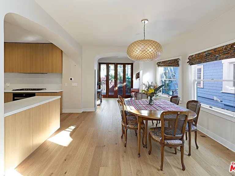 34 Park Ave — Photo 15