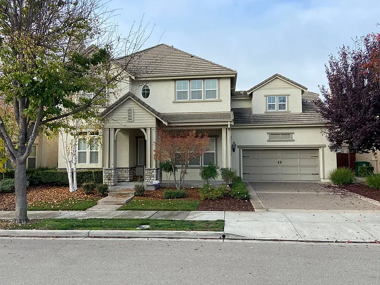 3035 Hastings Way — Photo 1