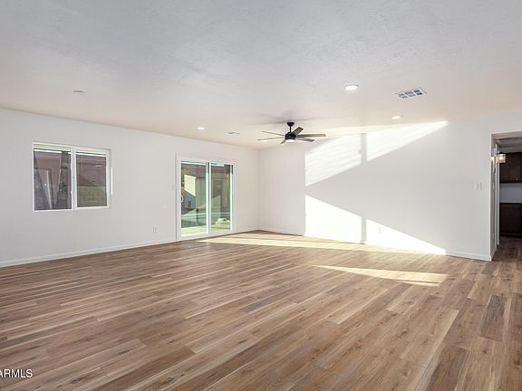5th image of 10628 N 66TH Avenue