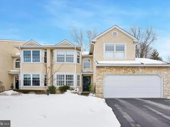 201 Crystal Ct, Blue Bell, PA 19422