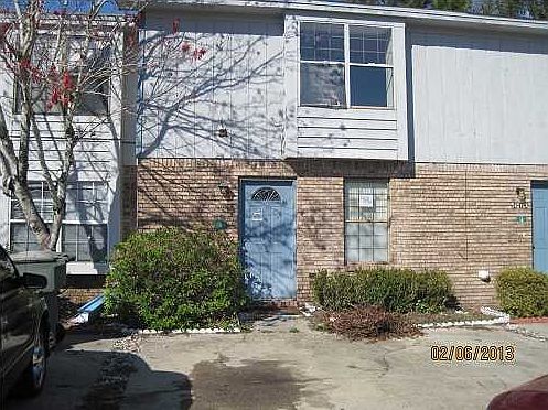 1st image of 413 N Sea Ln E #E