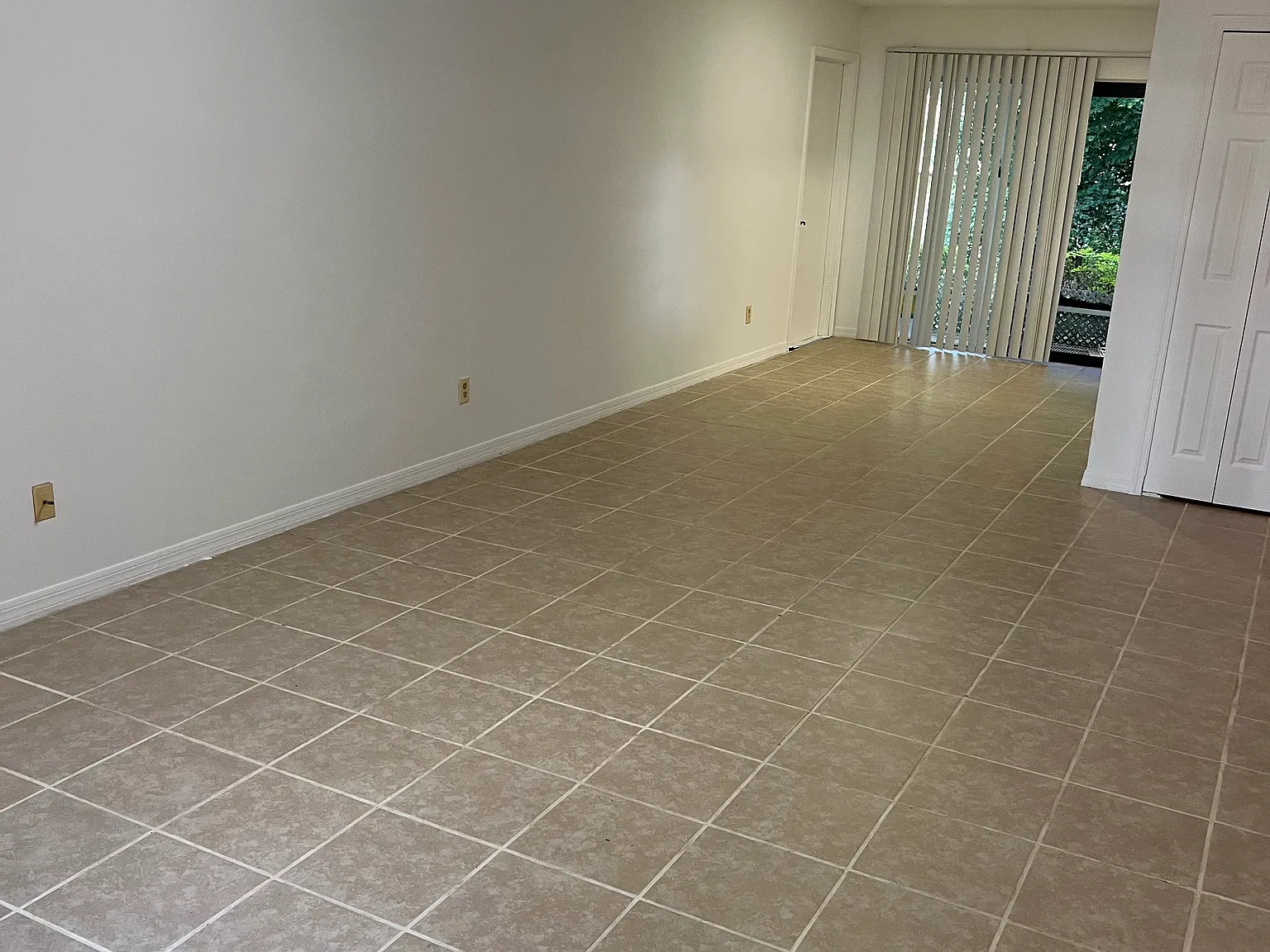 2 bed, 1154 sqft, $1,350 — Photo 3