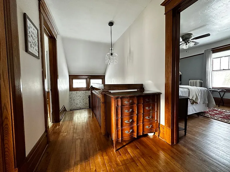 610 Jefferson St — Photo 56