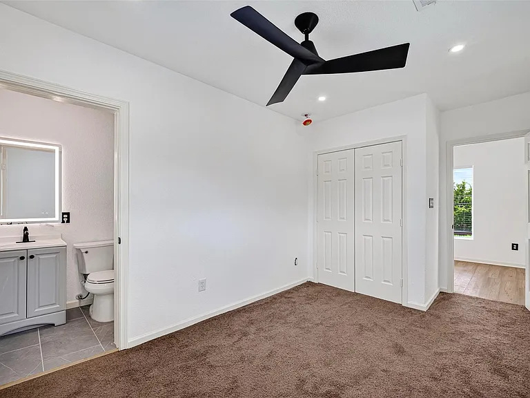 3701 Hutchins St — Photo 23