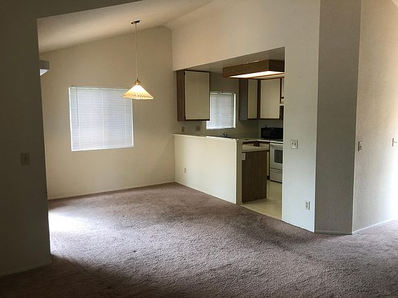 3rd image of 11207 Avenida De Los Lobos Unit G