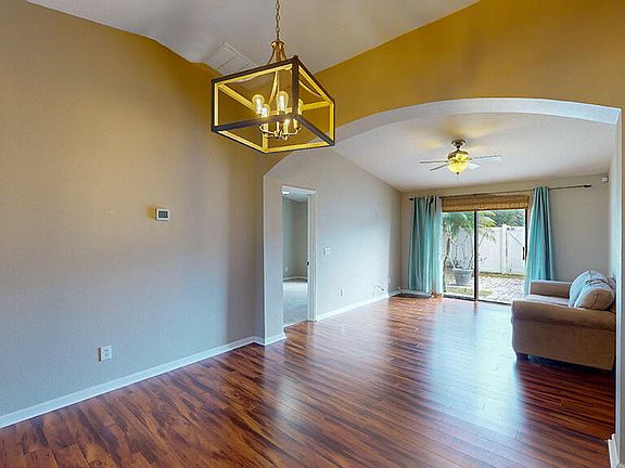5th image of 870 Luminary Cir APT 102