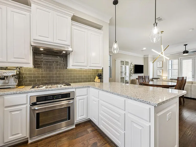 739 Dorothy St — Photo 11