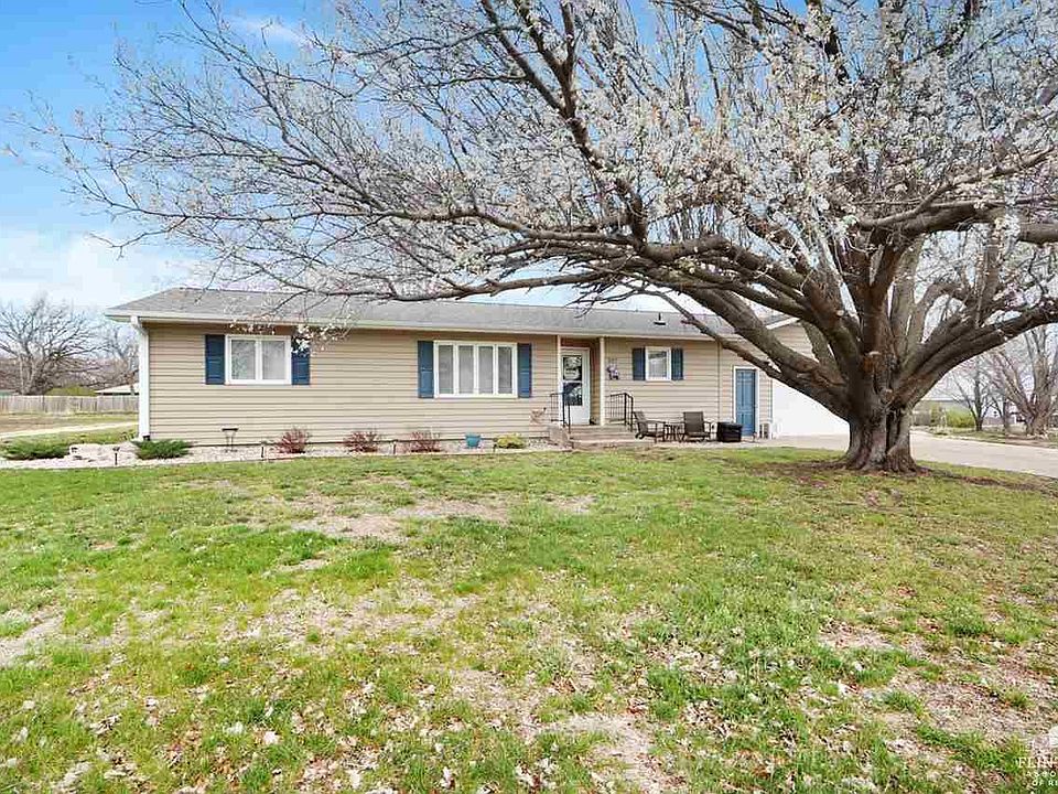 507 E Allen St, Leonardville, KS 66449 Zillow