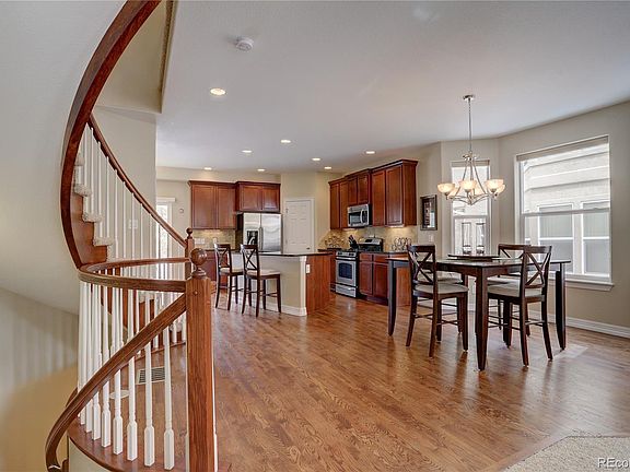 5th image of 844 Vernon Dr