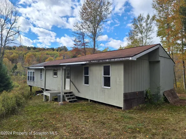 7465 State Route 267, Meshoppen, PA 18630