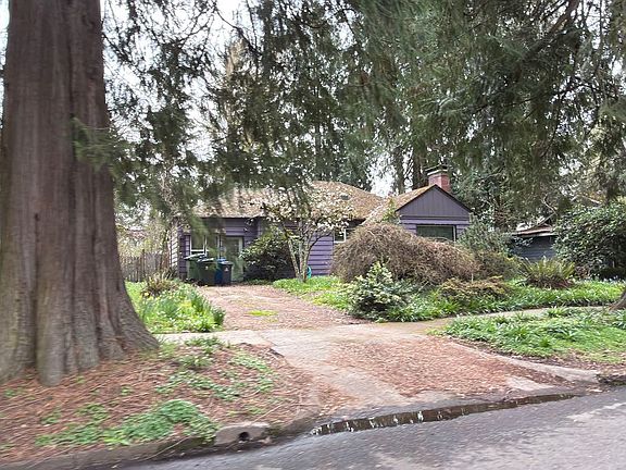 4th image of 1170 21st St NE