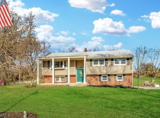 3 Wyckoff Rd, Whitehouse Station, NJ 08889