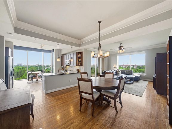 3rd image of 3333 Allen Pkwy Unit 709