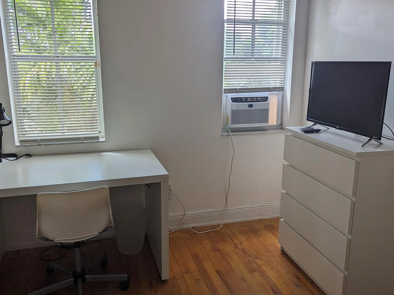 1 bed, 280 sqft, $1,350 — Photo 3