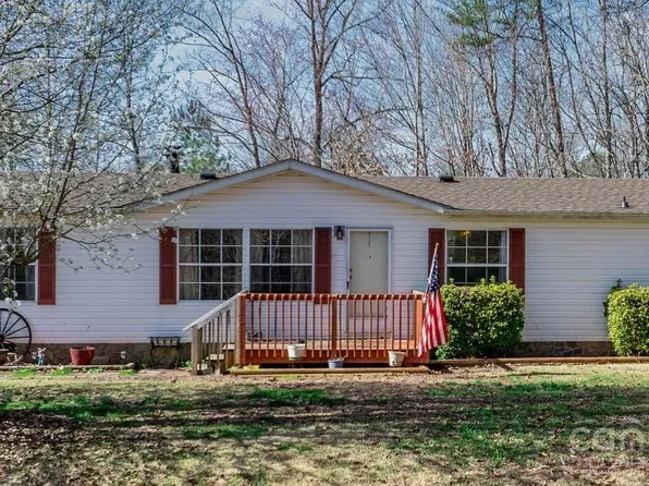 5969 Great Dr, Claremont, NC 28610