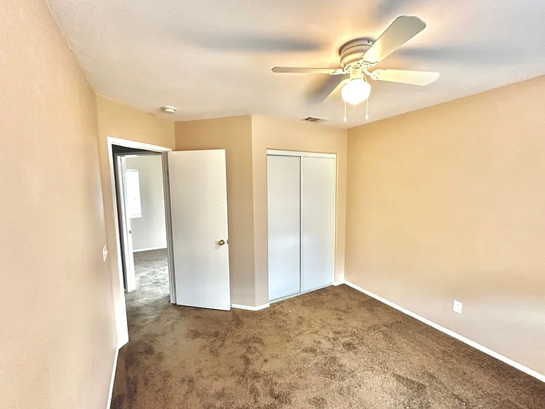18468 Hillview Ln — Photo 14