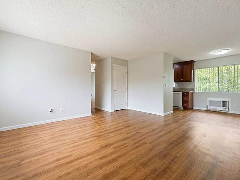 9059 Harness Street — Photo 8