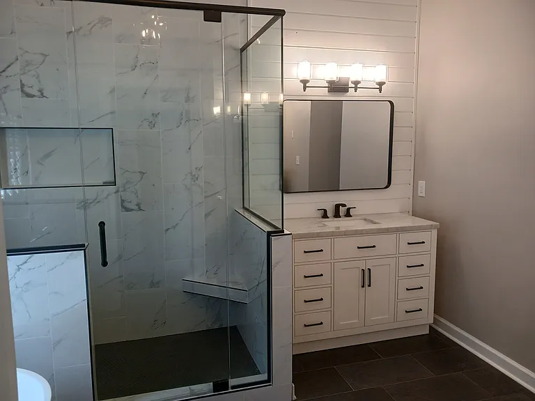 201 Woodcrest Ct — Photo 13