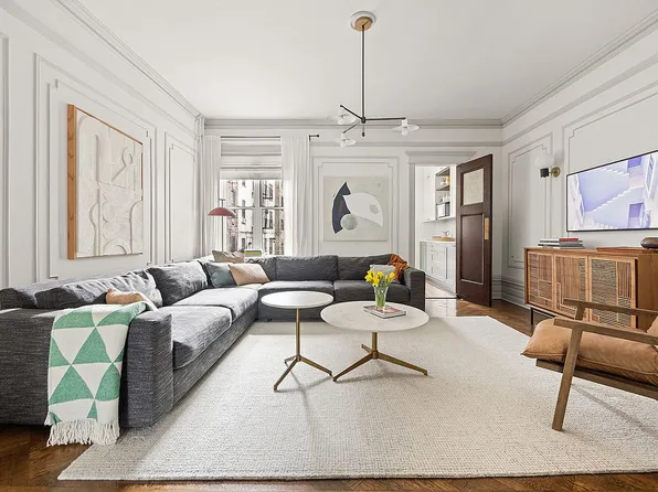 1056 President St, Brooklyn, NY 11225