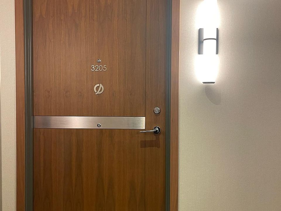 1st image of 19 Bathurst St #3205