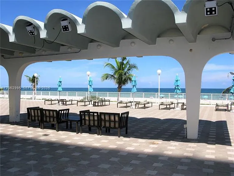 5701 Collins Avenue Cu #919 — Photo 23