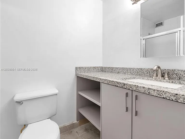 8650 SW 67th Ave #1010 — Photo 16