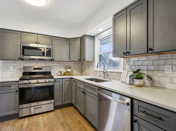 2199 County Road I, Cedarburg, WI 53024