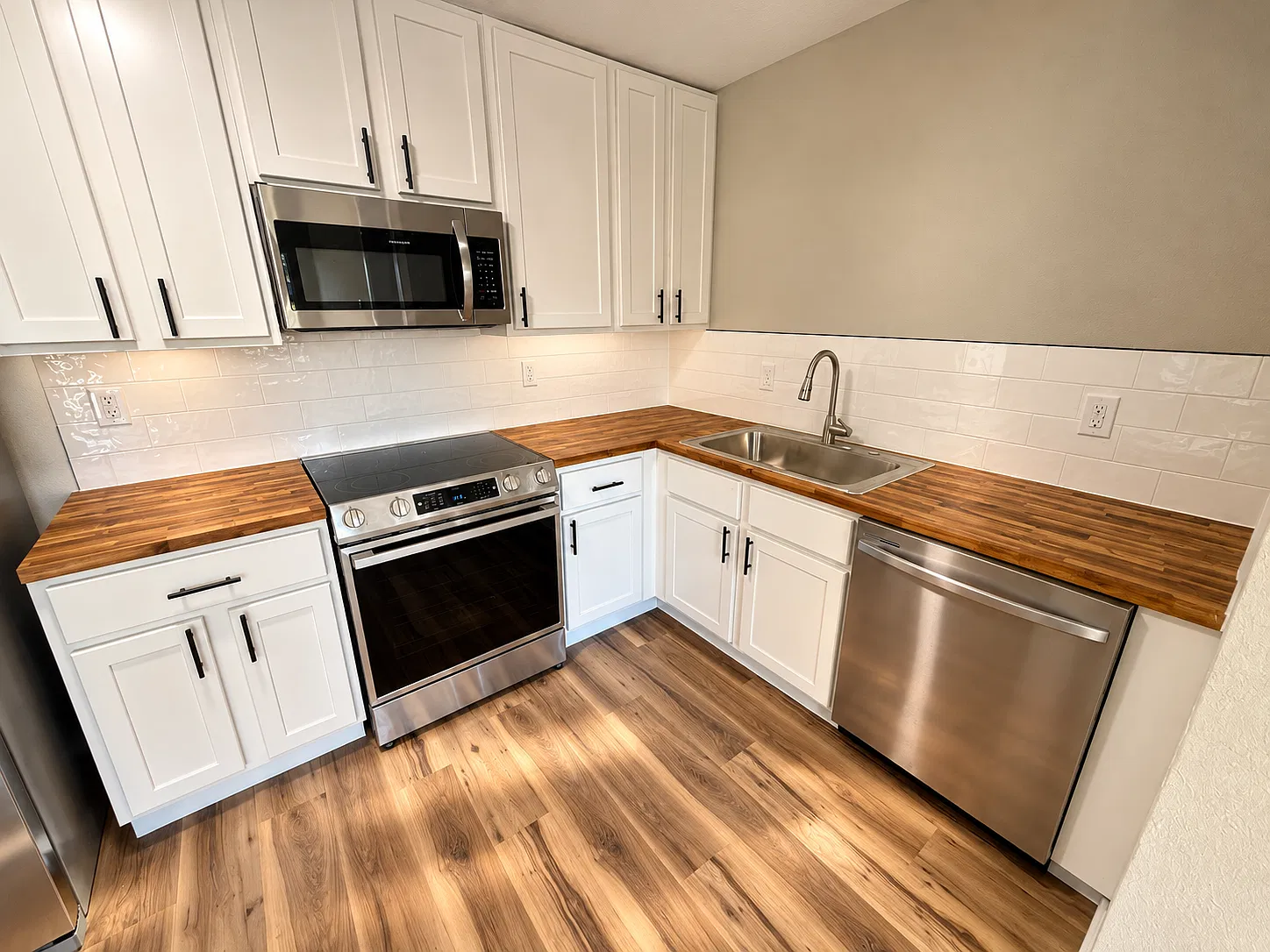 3 bed, 800 sqft, $1,550 — Photo 3