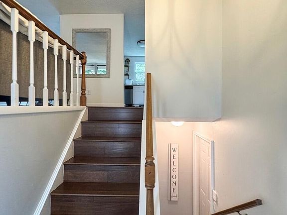 4th image of 4036 Truxton Ln