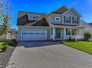60 Stone Creek Dr, York, PA 17406