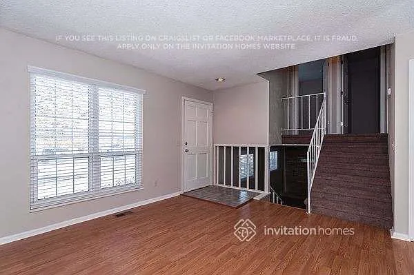 17430 E Gunnison Pl — Photo 2